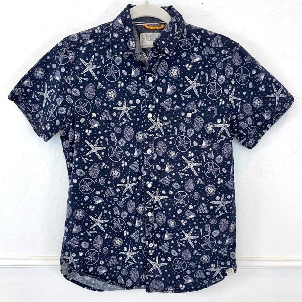 Free Planet Button Down Men Medium Navy Blue Starfish Coastal Short Sleeve Shirt